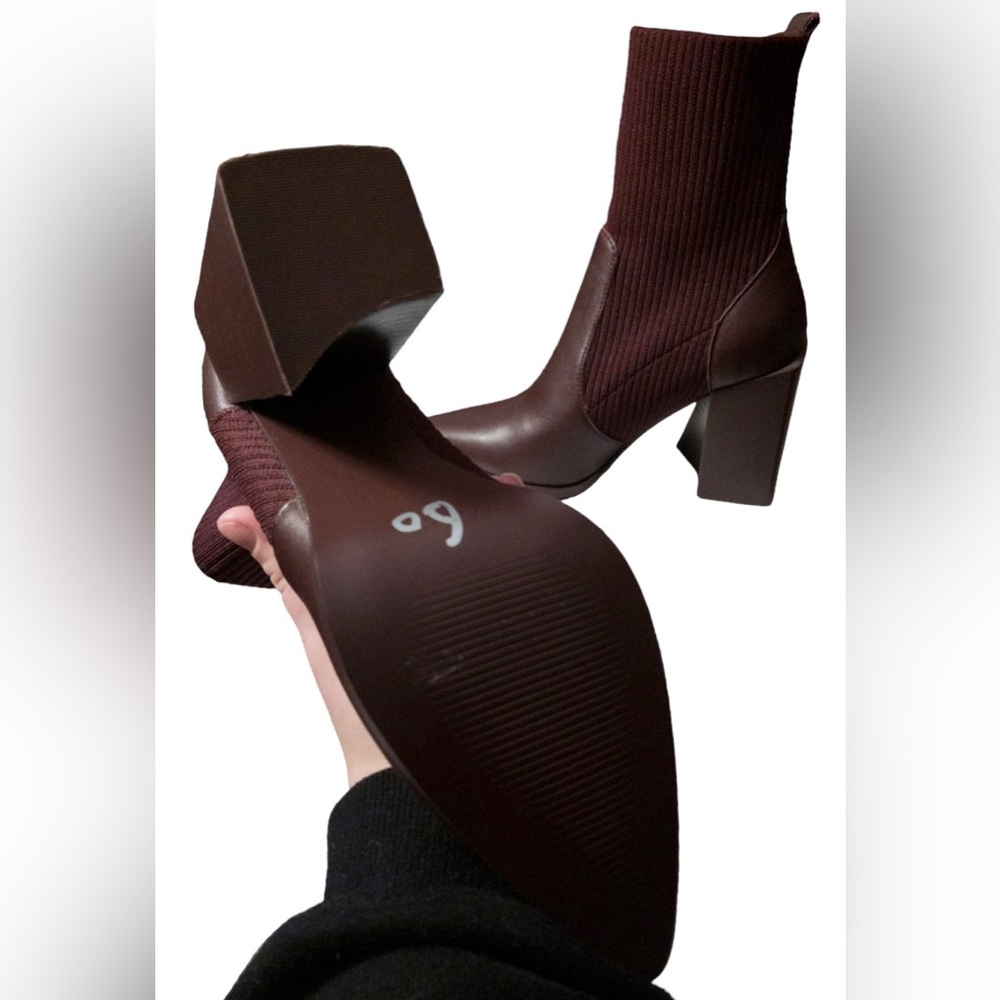 Steve Madden Burgundy Chunky Heel Ankle Booties 6.5(US) - Picture 4 of 4